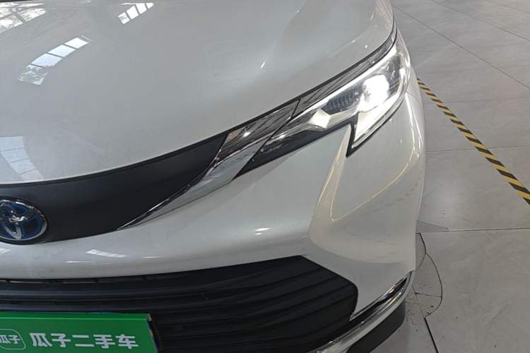 Used Toyota SIENNA 2023 2.5L Hybrid Comfort Edition Left Front Headlight