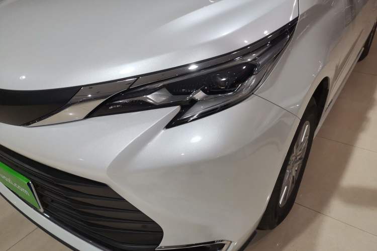 Used Toyota SIENNA 2023 2.5L Hybrid Comfort Edition Left Front Headlight