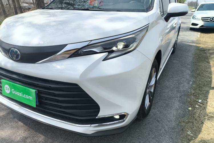 Used Toyota SIENNA 2023 2.5L Hybrid Comfort Edition Left Front Headlight