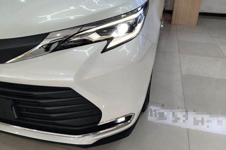 Used Toyota SIENNA 2023 2.5L Hybrid Comfort Edition Left Front Headlight