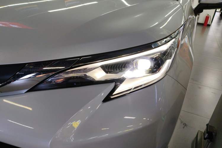Used Toyota SIENNA 2023 2.5L Hybrid Comfort Edition Left Front Headlight