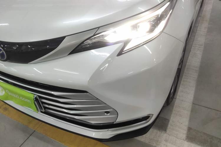 Used Toyota SIENNA 2023 2.5L Hybrid Platinum Edition Left Front Headlight