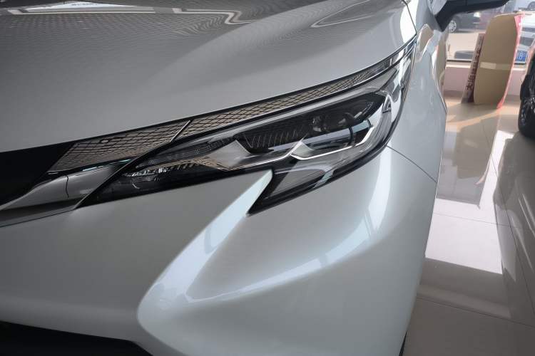 Used Toyota SIENNA 2023 2.5L Hybrid Comfort Edition Left Front Headlight