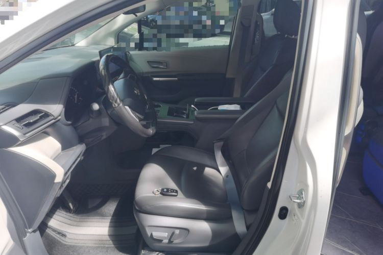 Used Toyota SIENNA 2023 2.5L Hybrid Comfort Edition Left Front Seat