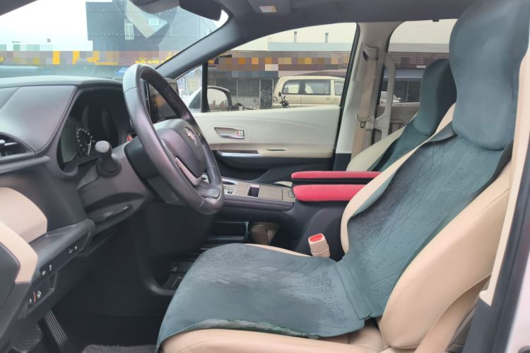 Used Toyota SIENNA 2023 2.5L Hybrid Luxury Edition Left Front Seat