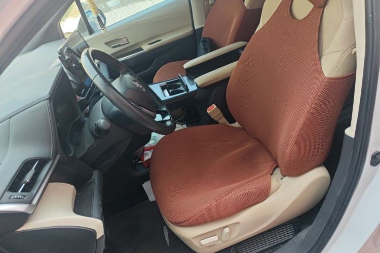 Used Toyota SIENNA 2023 2.5L Hybrid Ultimate Edition Left Front Seat