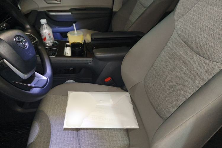 Used Toyota SIENNA 2023 2.5L Hybrid Comfort Edition Left Front Seat