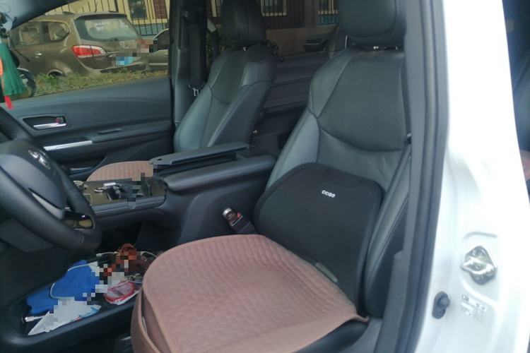 Used Toyota SIENNA 2023 2.5L Hybrid Deluxe Edition Left Front Seat