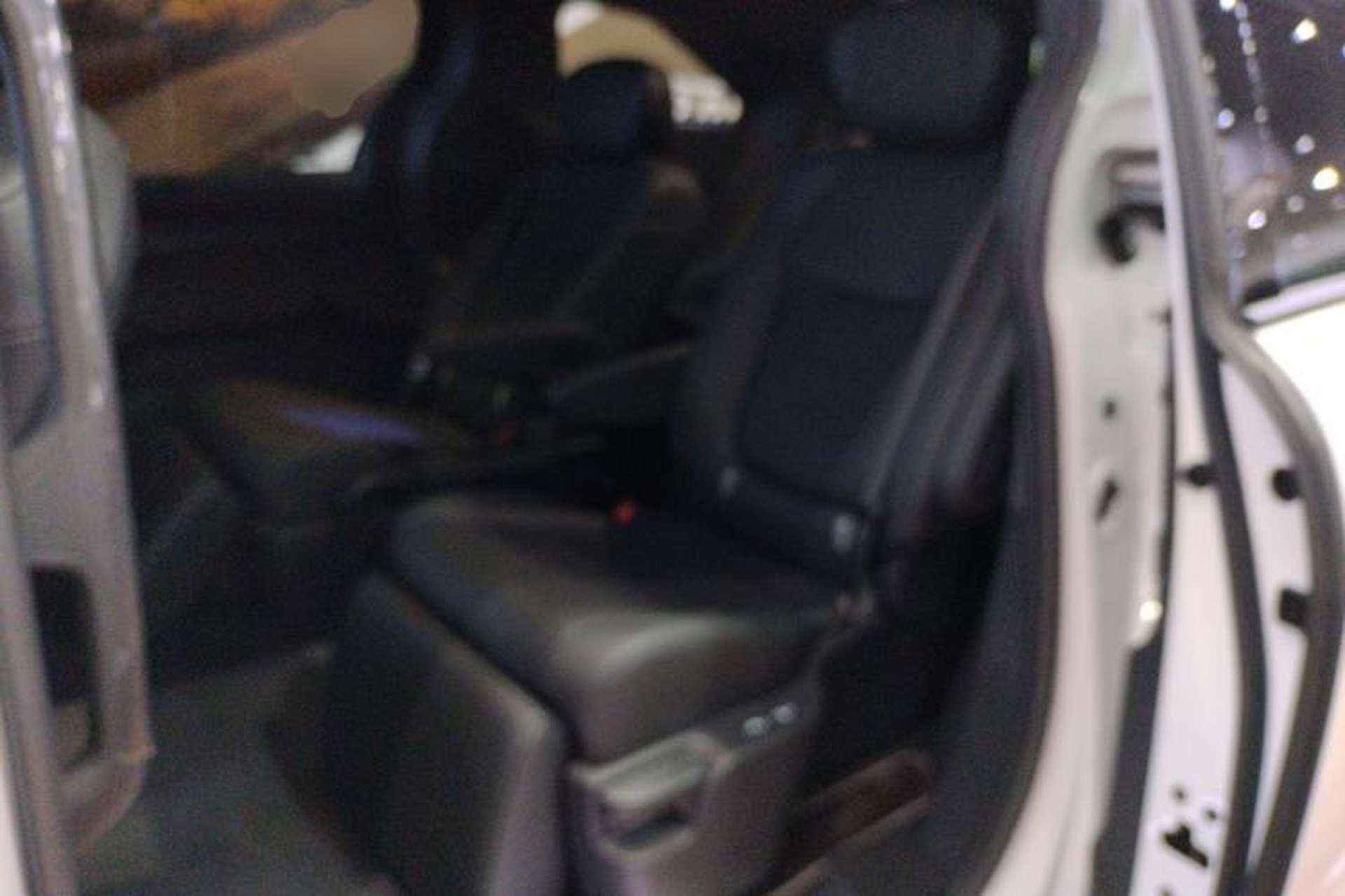 Used Toyota SIENNA 2023 2.5L Hybrid Deluxe Edition Left Rear Seat
