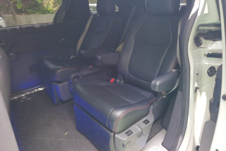 Used Toyota SIENNA 2023 2.5L Hybrid Comfort Edition Left Rear Seat