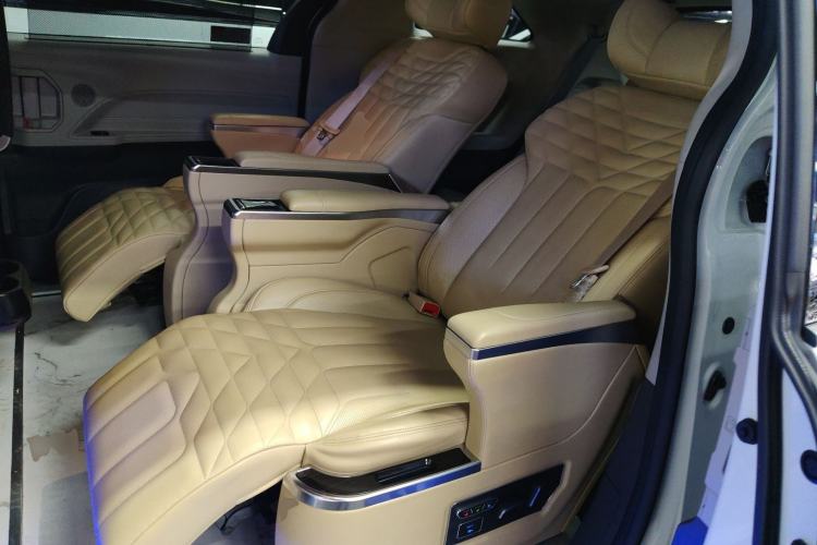 Used Toyota SIENNA 2023 2.5L Hybrid Comfort Edition Left Rear Seat