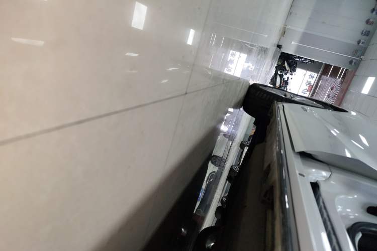 Used Toyota SIENNA 2023 2.5L Hybrid Deluxe Edition Left Side Sill