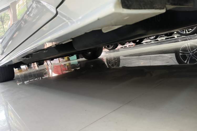 Used Toyota SIENNA 2023 2.5L Hybrid Comfort Edition Left Side Sill