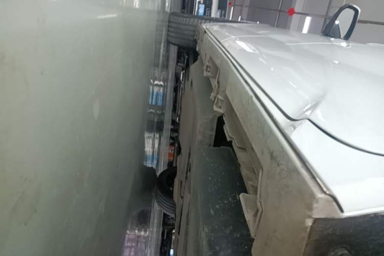 Used Toyota SIENNA 2023 2.5L Hybrid Comfort Edition Left Side Sill