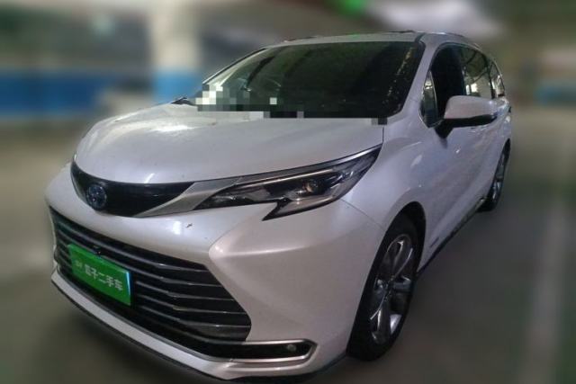 Used Toyota SIENNA 2023 2.5L Hybrid Deluxe Edition