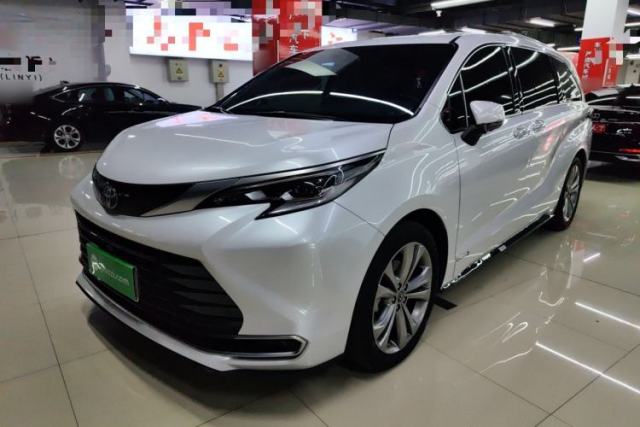 Used Toyota SIENNA 2023 2.5L Hybrid Ultimate Edition