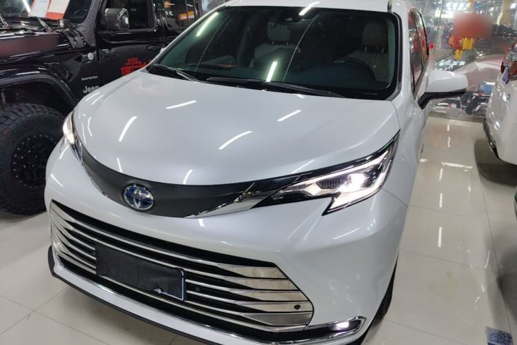 Used Toyota SIENNA 2023 2.5L Hybrid Comfort Edition Guazi used car, China used car export, Used car for sale, Used Toyota cars, Cheapest cars for sale