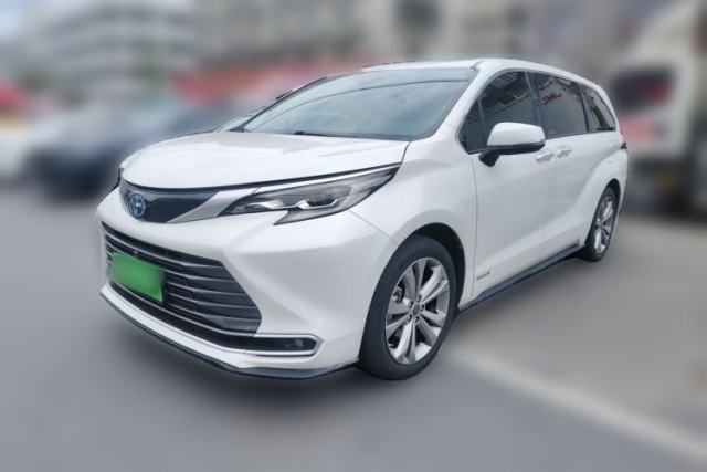Used Toyota SIENNA 2023 2.5L Hybrid Deluxe Edition