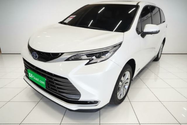 Used Toyota SIENNA 2023 2.5L Hybrid Luxury Edition