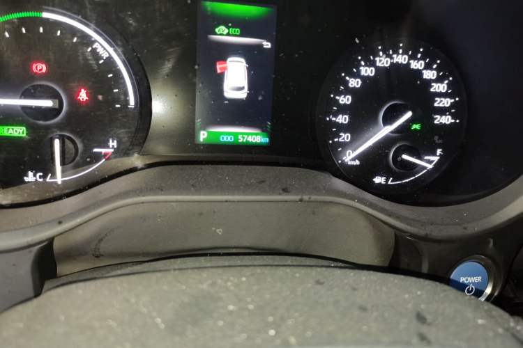 Used Toyota SIENNA 2023 2.5L Hybrid Deluxe Edition Odometer Close Up