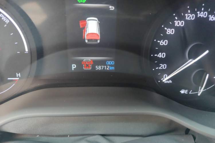 Used Toyota SIENNA 2023 2.5L Hybrid Comfort Edition Odometer Close Up