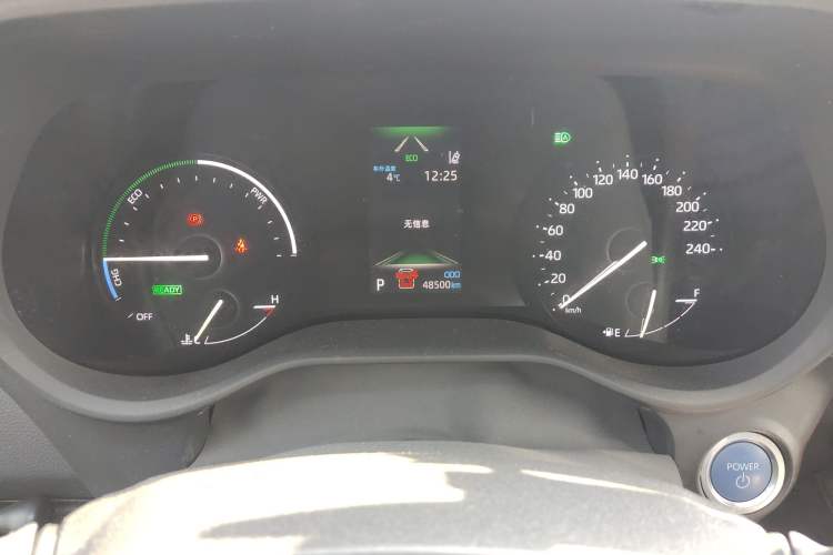Used Toyota SIENNA 2023 2.5L Hybrid Deluxe Edition Odometer Close Up