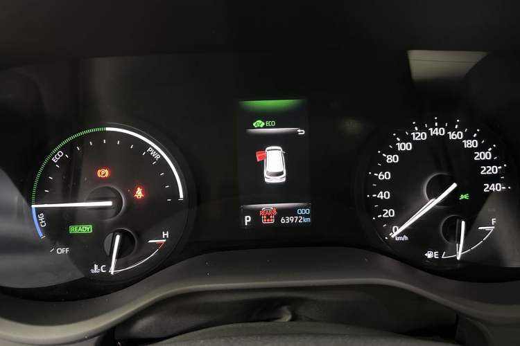 Used Toyota SIENNA 2023 2.5L Hybrid Comfort Edition Odometer Close Up