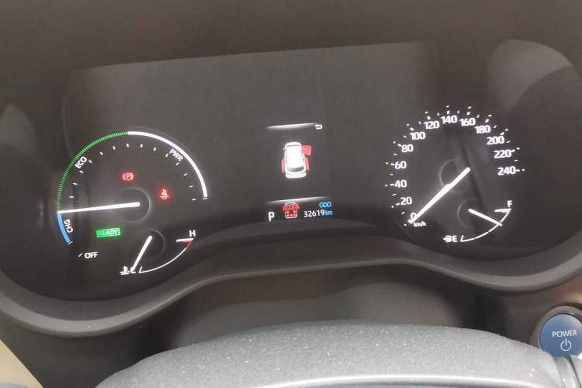 Used Toyota SIENNA 2023 2.5L Hybrid Deluxe Edition Odometer Close Up