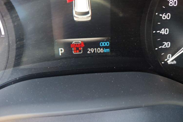 Used Toyota SIENNA 2023 2.5L Hybrid Deluxe Edition Odometer Close Up