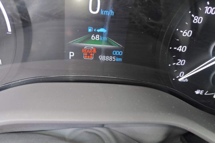 Used Toyota SIENNA 2023 2.5L Hybrid Deluxe Edition Odometer Close Up