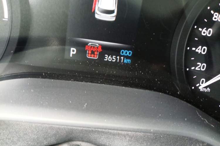 Used Toyota SIENNA 2023 2.5L Hybrid Deluxe Edition Odometer Close Up