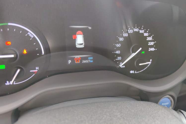 Used Toyota SIENNA 2023 2.5L Hybrid Deluxe Edition Odometer Close Up
