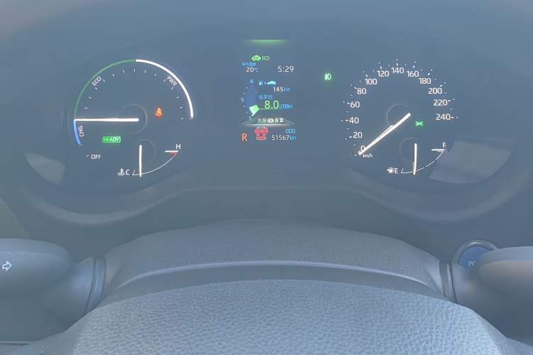 Used Toyota SIENNA 2023 2.5L Hybrid Deluxe Edition Odometer Close Up