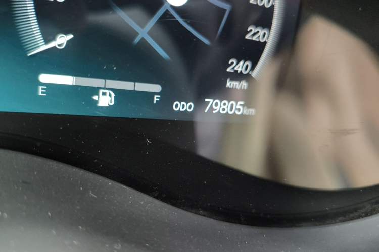 Used Toyota SIENNA 2023 2.5L Hybrid Ultimate Edition Odometer Close Up