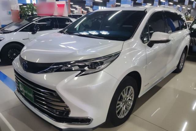 Used Toyota SIENNA 2023 2.5L Hybrid Comfort Edition