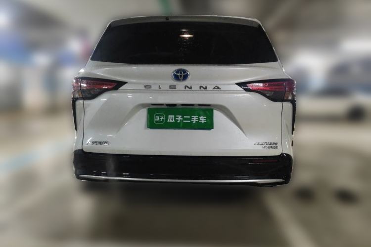 Used Toyota SIENNA 2023 Updated Version 2.5L Hybrid Platinum Edition Rear