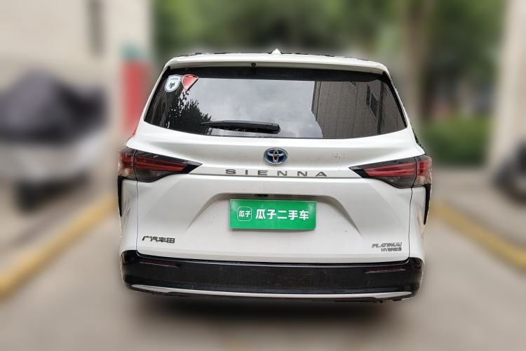 Used Toyota SIENNA 2023 2.5L Hybrid Platinum Edition Rear