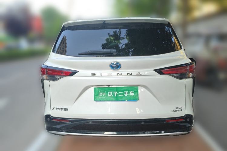 Used Toyota SIENNA 2023 2.5L Hybrid Luxury Edition Rear