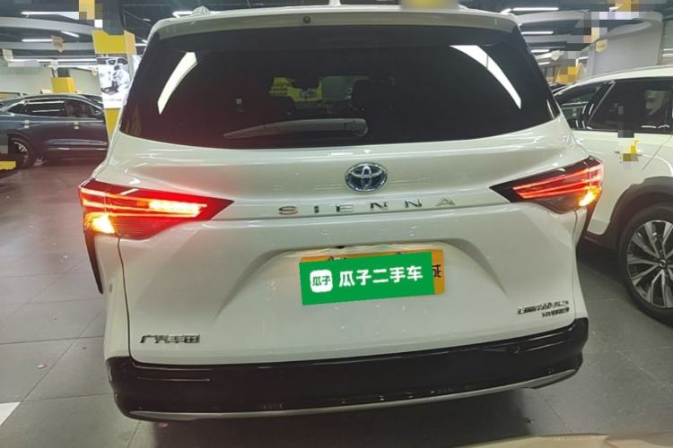 Used Toyota SIENNA 2023 2.5L Hybrid Ultimate Edition Rear