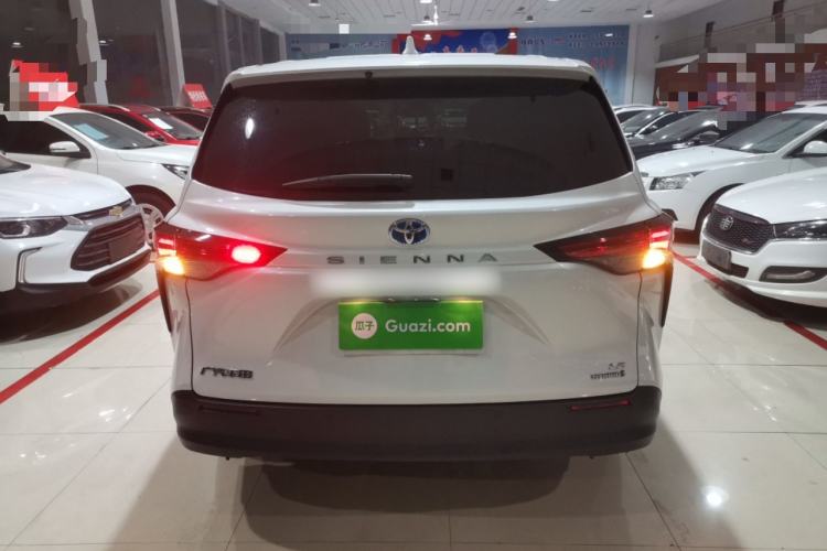 Used Toyota SIENNA 2023 2.5L Hybrid Comfort Edition Rear