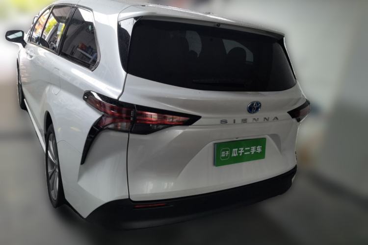 Used Toyota SIENNA 2023 2.5L Hybrid Comfort Edition Rear