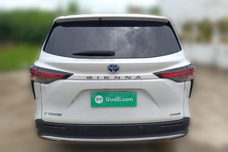 Used Toyota SIENNA 2023 2.5L Hybrid Comfort Edition Rear
