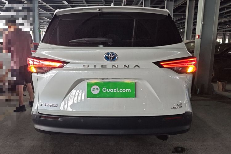 Used Toyota SIENNA 2023 2.5L Hybrid Comfort Edition Rear