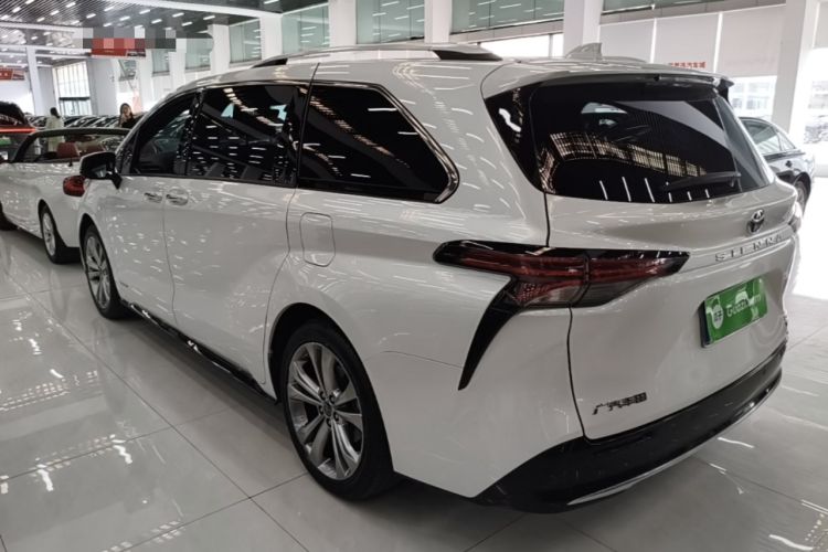 Used Toyota SIENNA 2023 2.5L Hybrid Deluxe Edition Rear Left 45 Deg