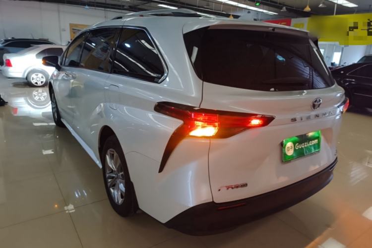 Used Toyota SIENNA 2023 2.5L Hybrid Comfort Edition Rear Left 45 Deg