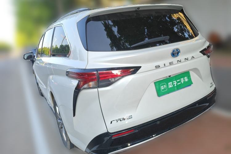 Used Toyota SIENNA 2023 2.5L Hybrid Luxury Edition Rear Left 45 Deg