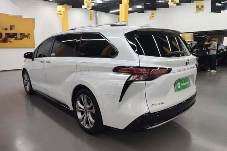 Used Toyota SIENNA 2023 2.5L Hybrid Deluxe Edition Rear Left 45 Deg
