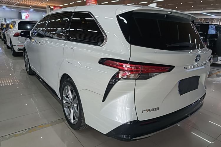 Used Toyota SIENNA 2023 2.5L Hybrid Deluxe Edition Rear Left 45 Deg