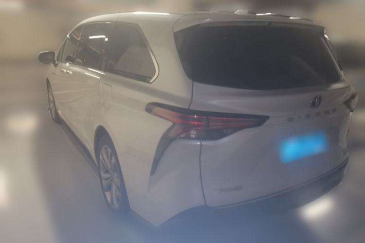 Used Toyota SIENNA 2023 2.5L Hybrid Deluxe Edition Rear Left 45 Deg