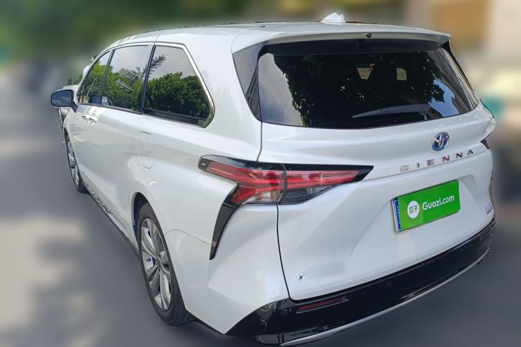 Used Toyota SIENNA 2023 2.5L Hybrid Deluxe Edition Rear Left 45 Deg